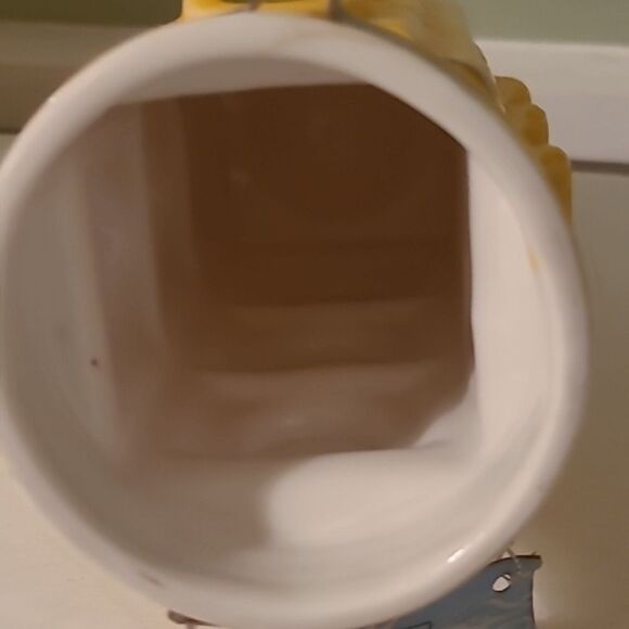 Contained Art Traffic Light Storage Container - Picture 7 of 8